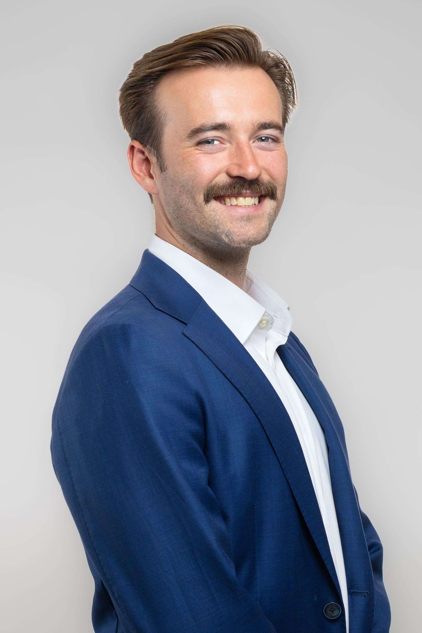 headshot of Maryland realtor Noah Young